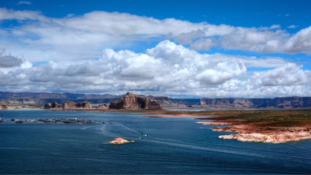 An overhead view of boats on Lake Powell